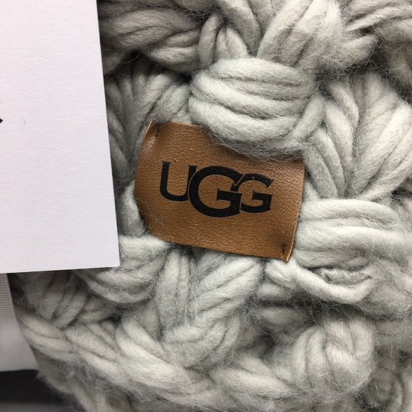 UGG Averil Thick Chunky Knit Seal Gray Throw Blanket Heavy Woven 50x70 NEW Tags - Picture 6 of 10